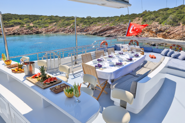 Fethiye Motor Yacht Charter