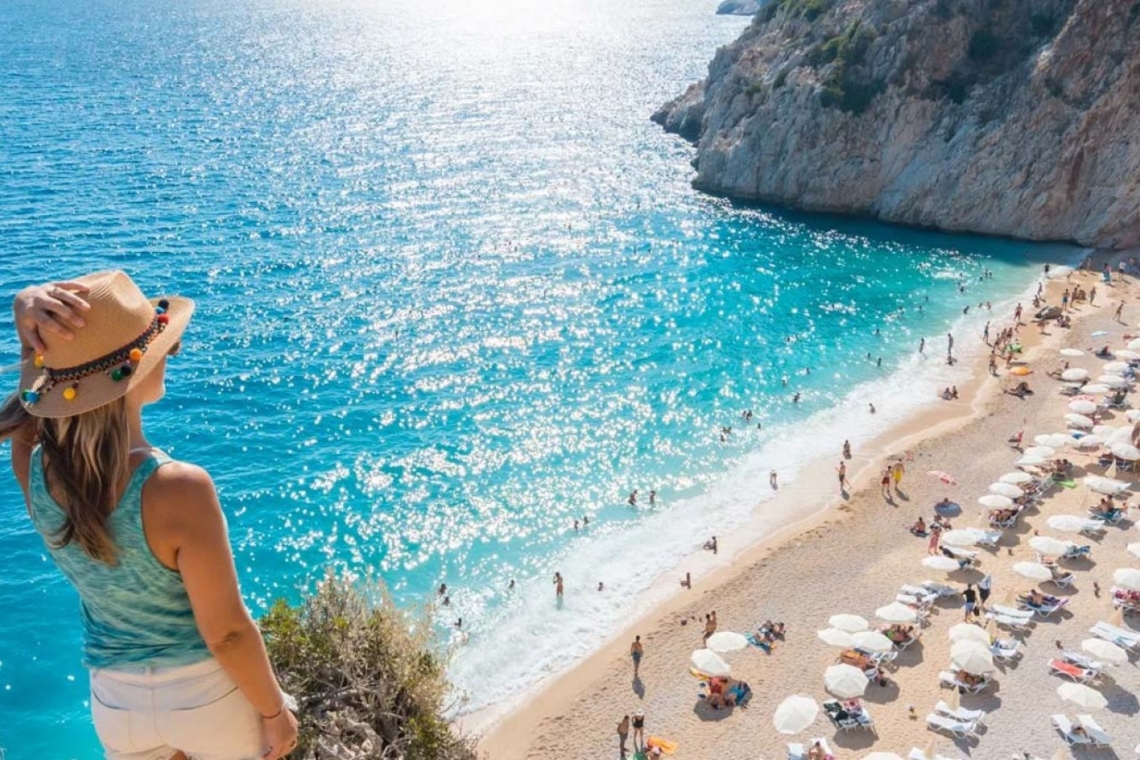 Top 5 Yacht Charter Routes in the Mediterranean